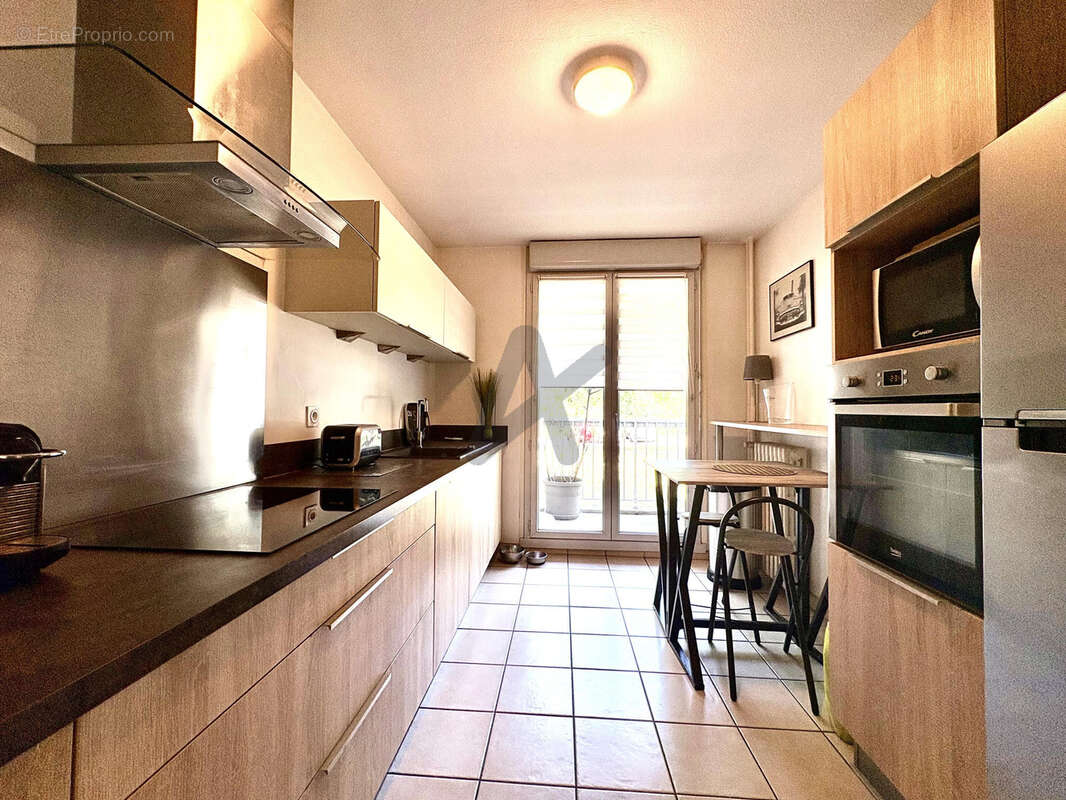 Appartement à LYON-9E