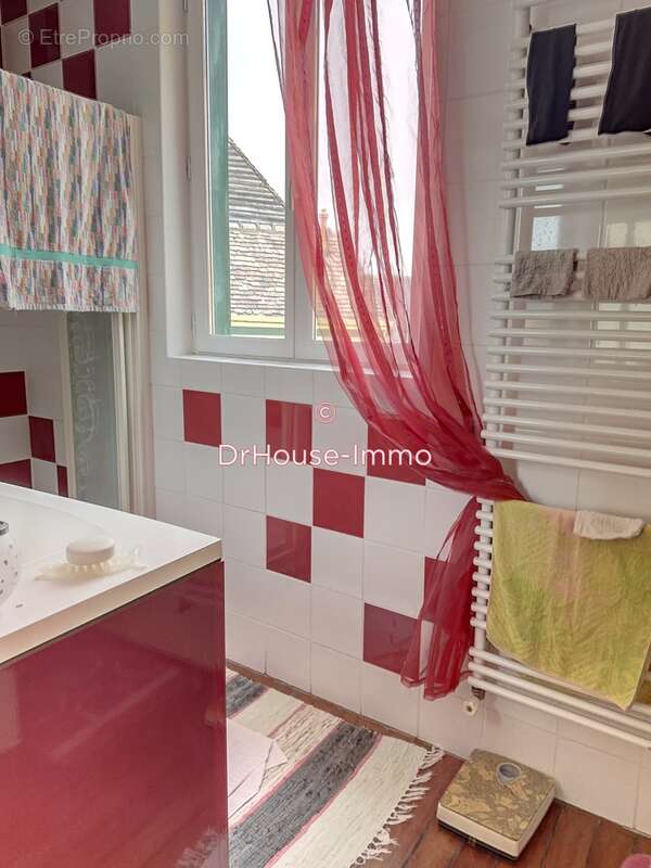 Maison à BONNETABLE