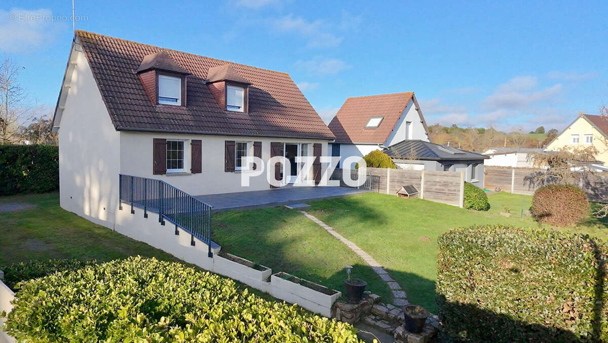 Maison à SAINT-PAIR-SUR-MER