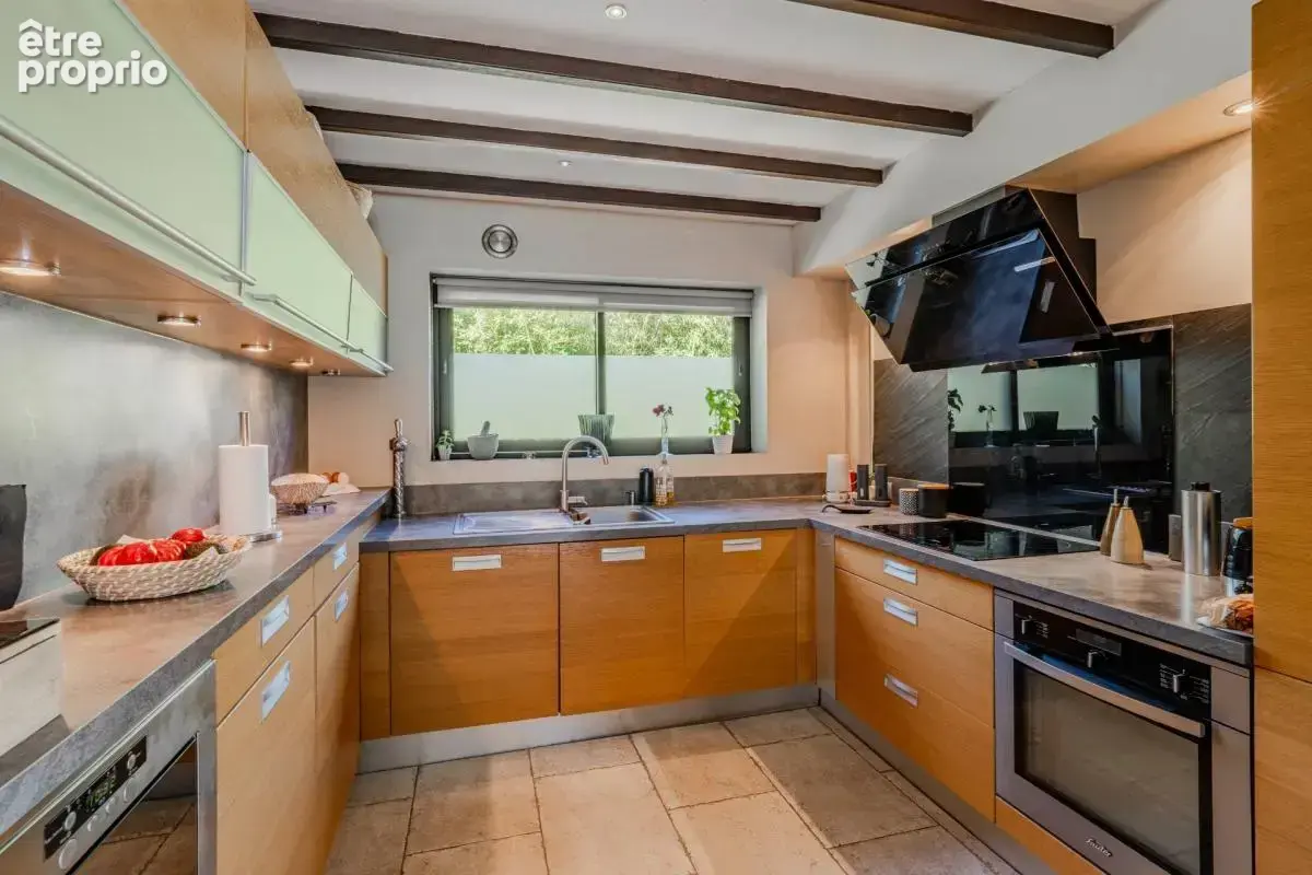 Maison à vendre 7 pièces CABRIES (13) sans vis-à-vis, proche Aix-en-Provence - photo 16