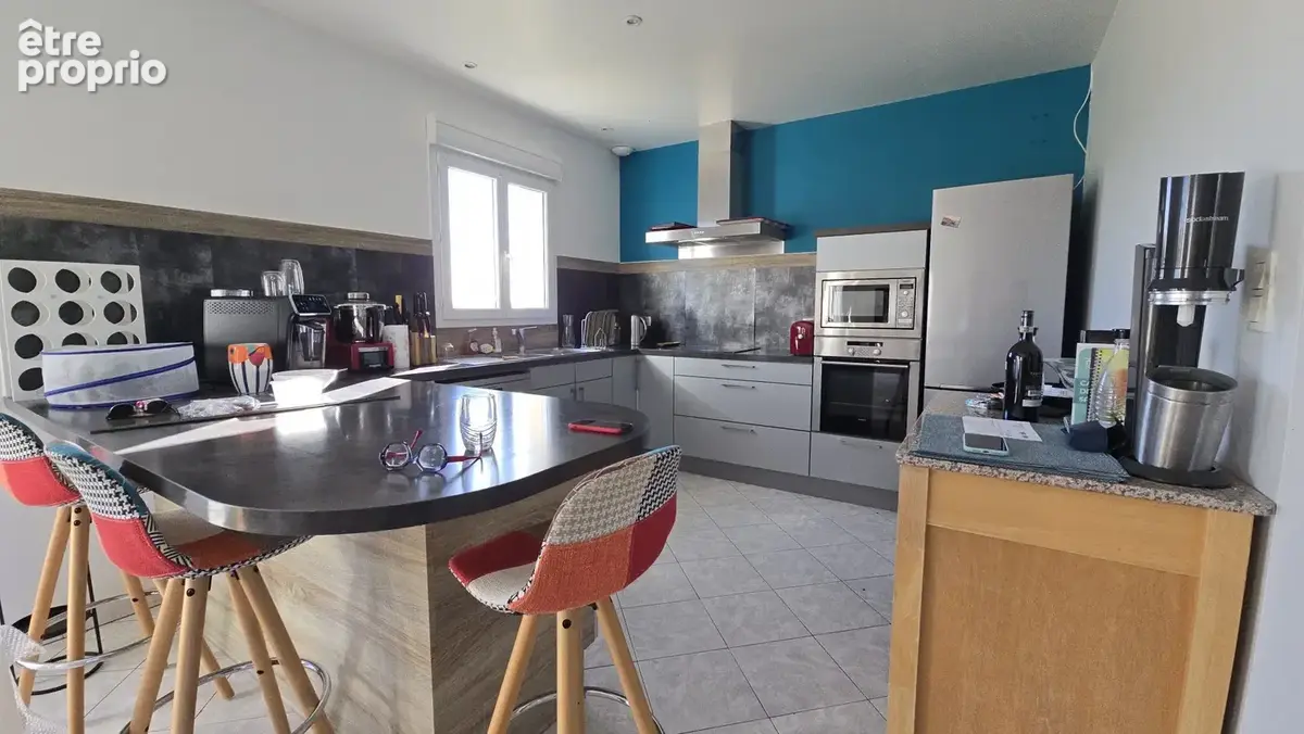 Maison 5 pièces 136 m² à vendre à Saintes (17100) - photo 4