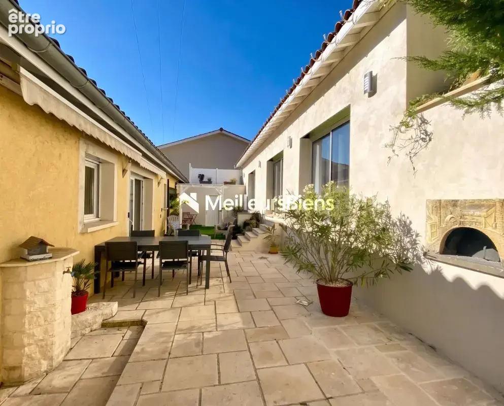 Maison de plain-pied 175 m2 5ch — à châtillon commerces à pieds — avec piscine, studio indépendant et garage - photo 15