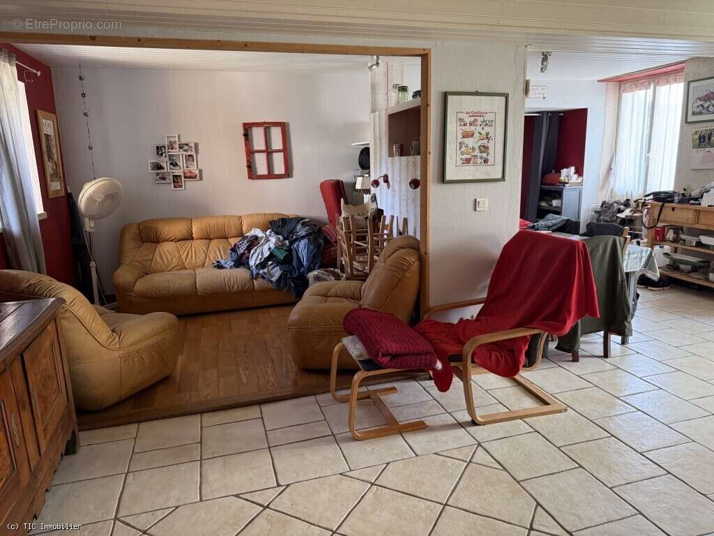 Maison à VILLEFAGNAN