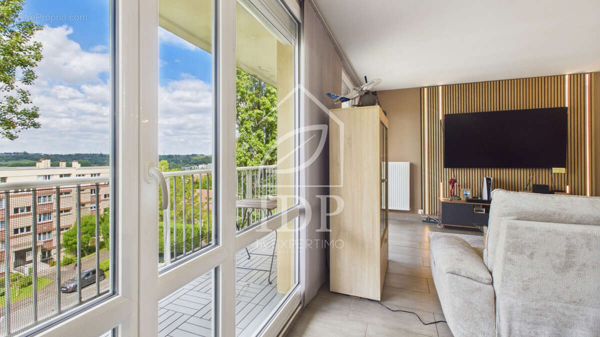 Appartement à CORBEIL-ESSONNES