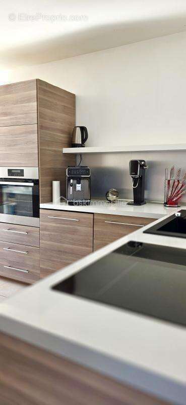 Maison à SAINT-LAURENT-DES-ARBRES