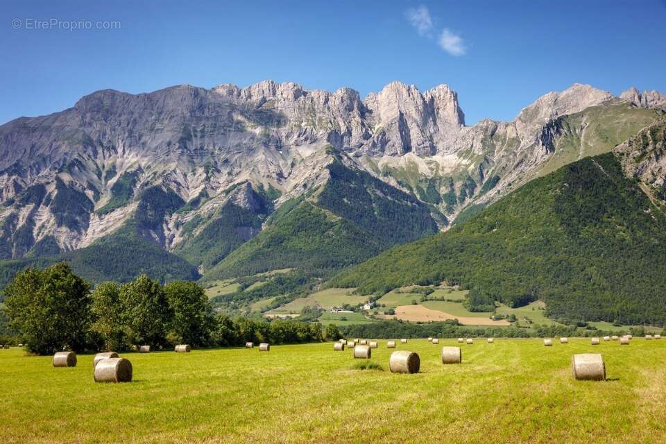 Terrain à CHAUFFAYER