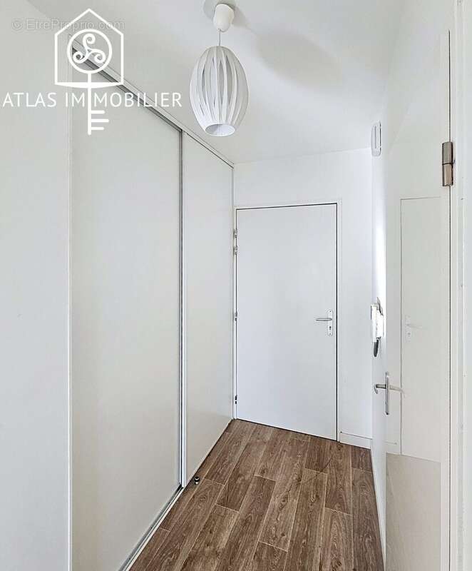 Appartement à VEZIN-LE-COQUET