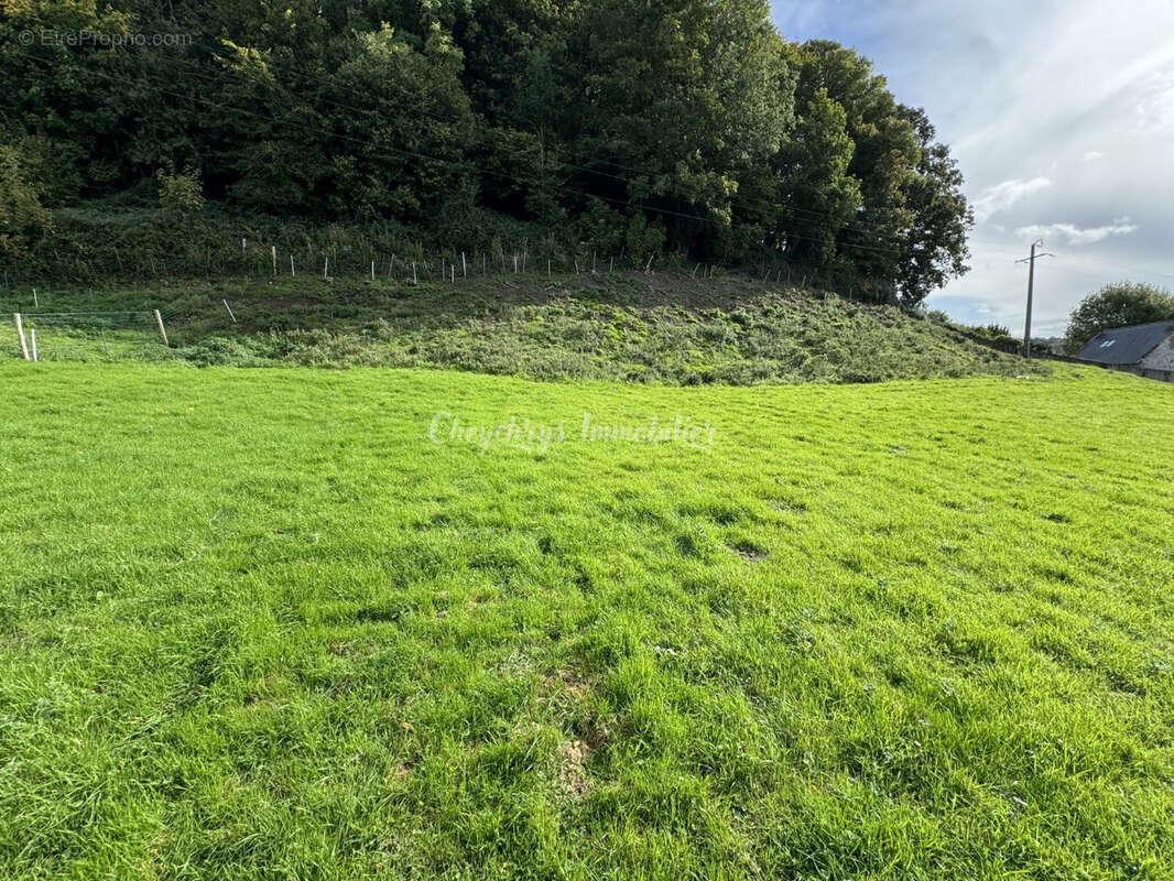 Terrain à FIQUEFLEUR-EQUAINVILLE