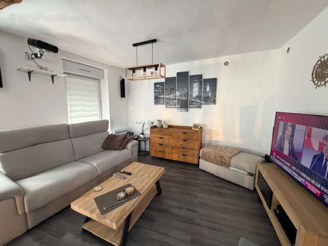 Appartement + studio + magasin - photo 13