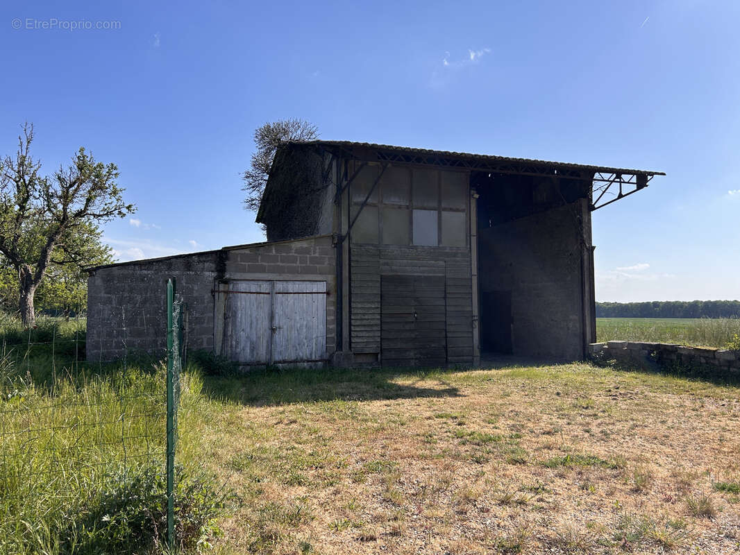 Maison à DOLUS-LE-SEC