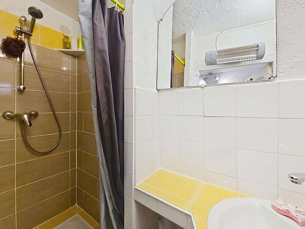 Maison à THEZAN-LES-BEZIERS