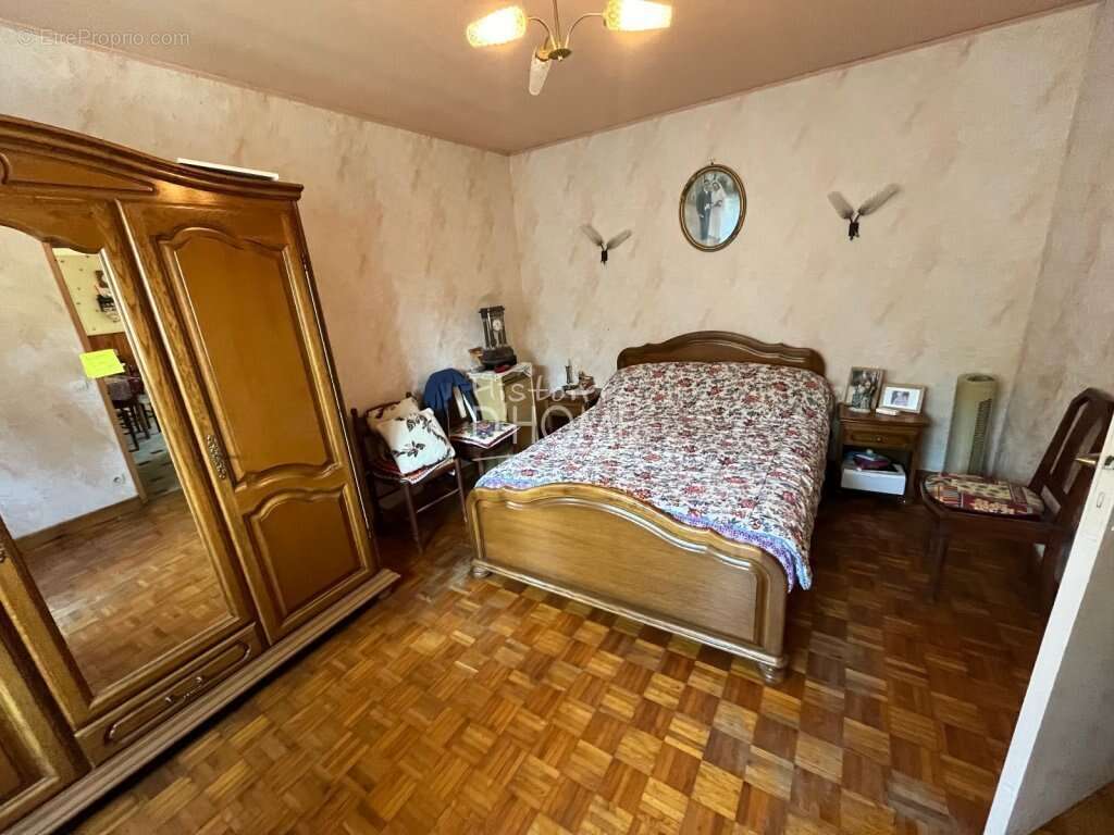 Maison à JOUY-LE-CHATEL