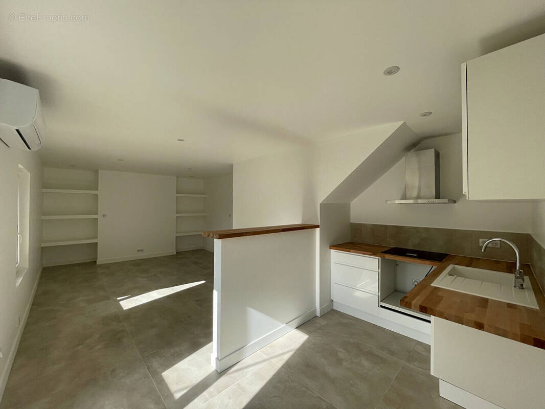 Appartement à SAINTE-SAVINE