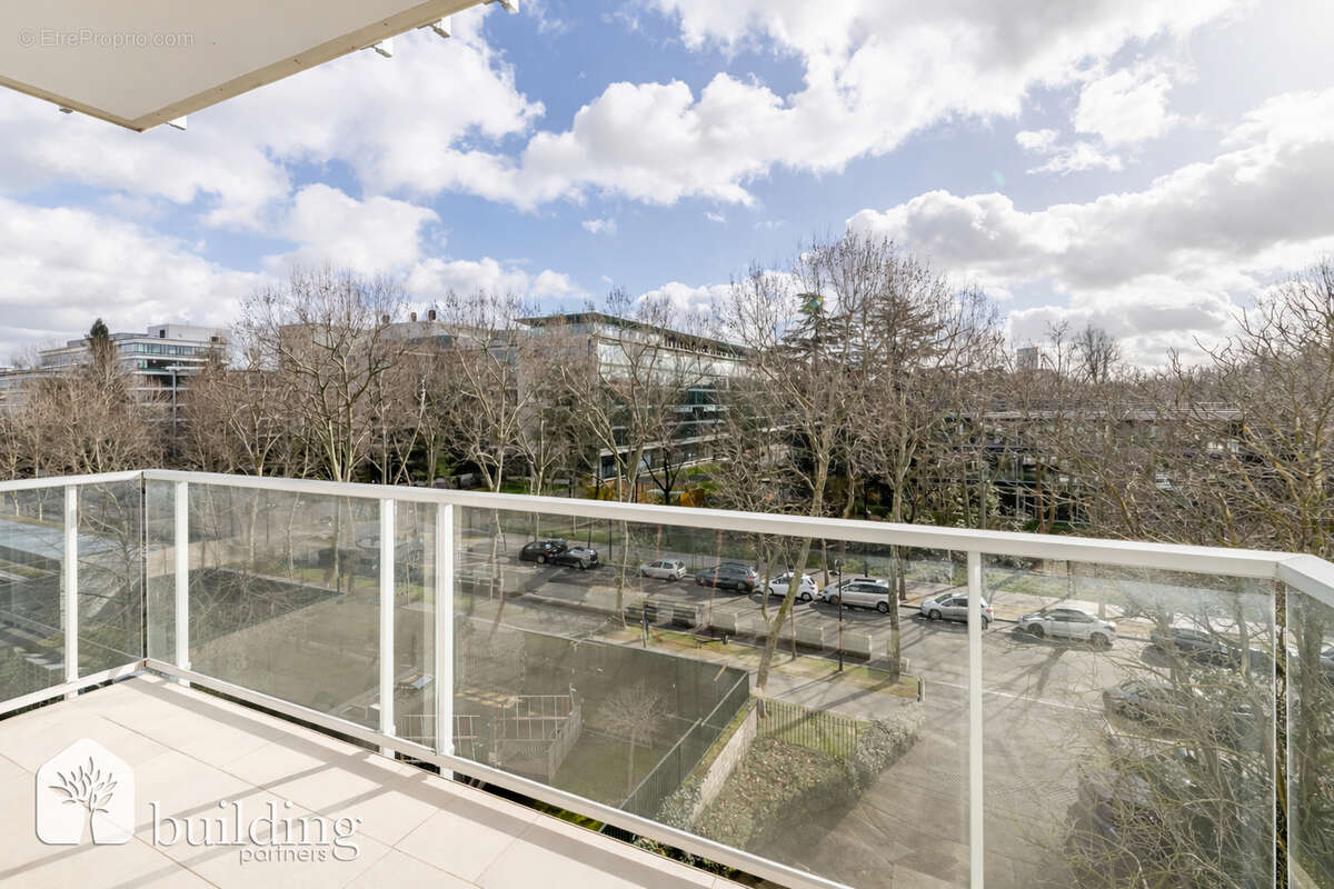 Appartement à NEUILLY-SUR-SEINE