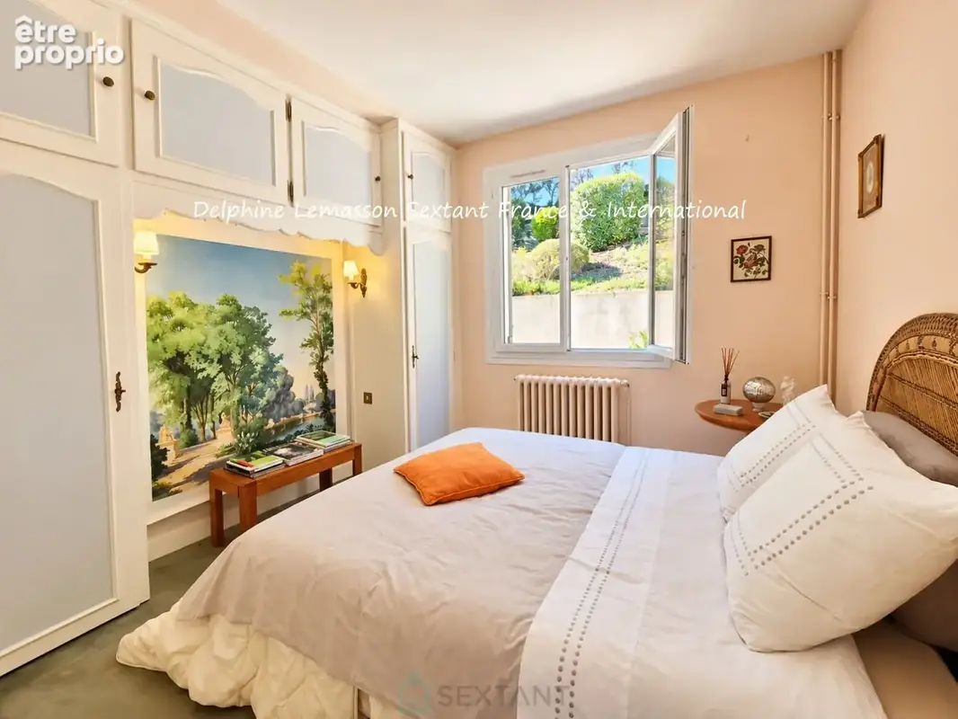 Maison de plain-pied avec Vue panoramique, jardin paysager et Atelier independant - photo 15