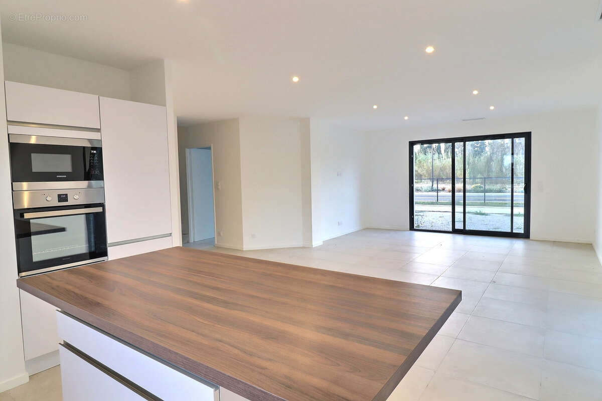 Maison à SAINT-CYPRIEN