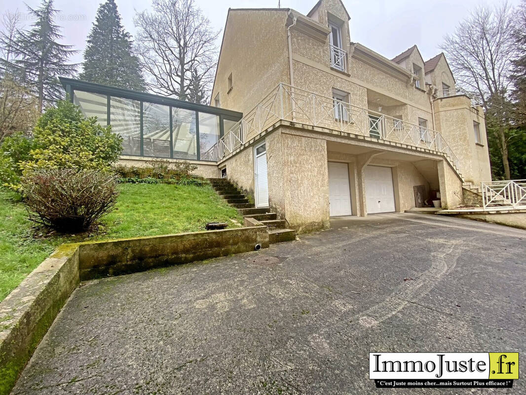 Maison à LES ESSARTS-LE-ROI