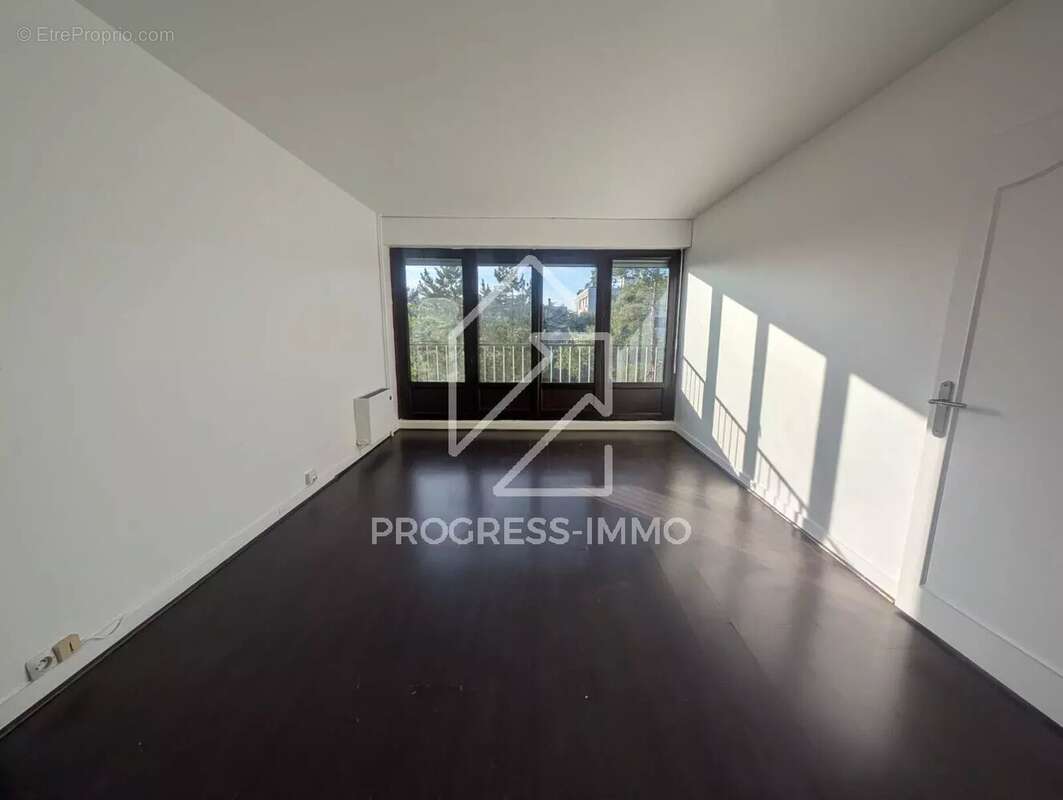 Appartement à CHENNEVIERES-SUR-MARNE