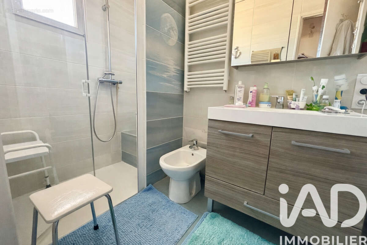 Maison 113 m² à La Lande-De-Fronsac  - photo 7