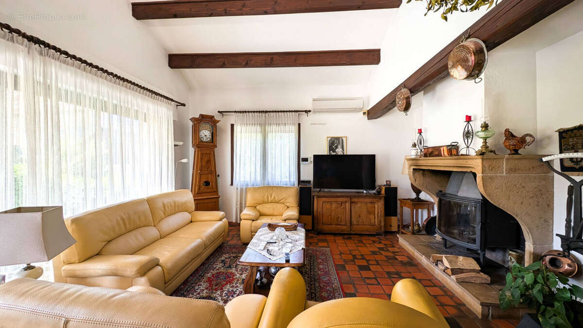 Maison à SAINT-JORIOZ