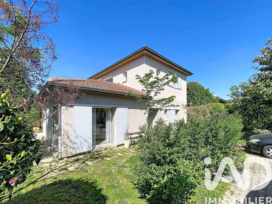 Photo 2 - Maison à MILLERY