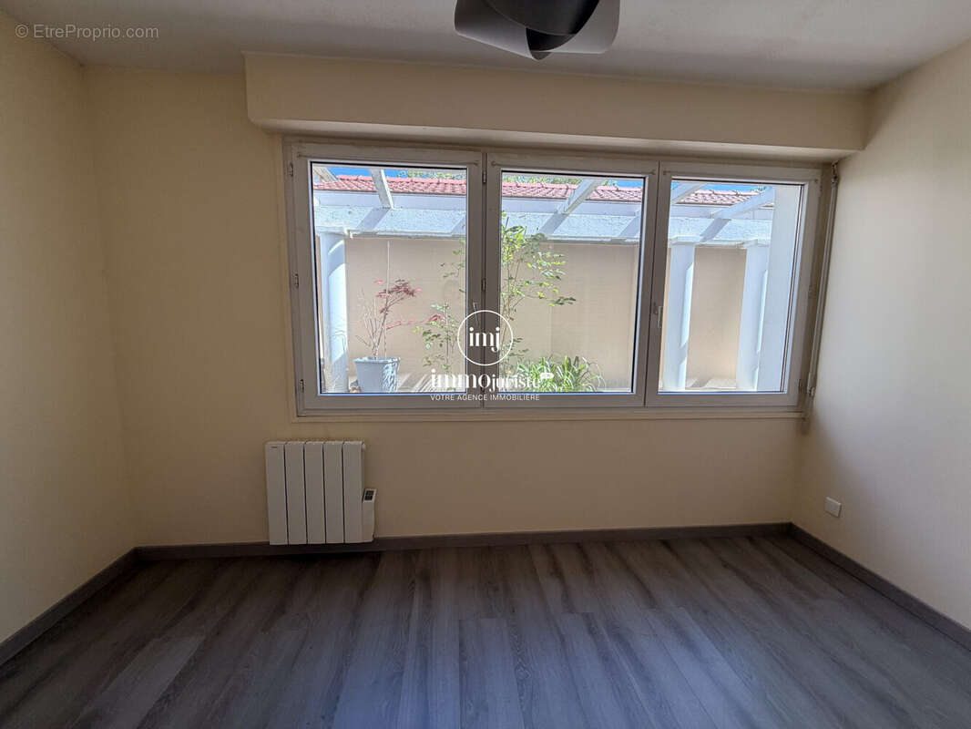 Appartement 82 m² à Royan  - photo 3