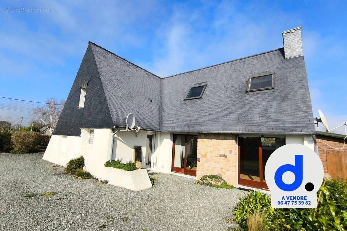 facade - Maison à PLESTIN-LES-GREVES