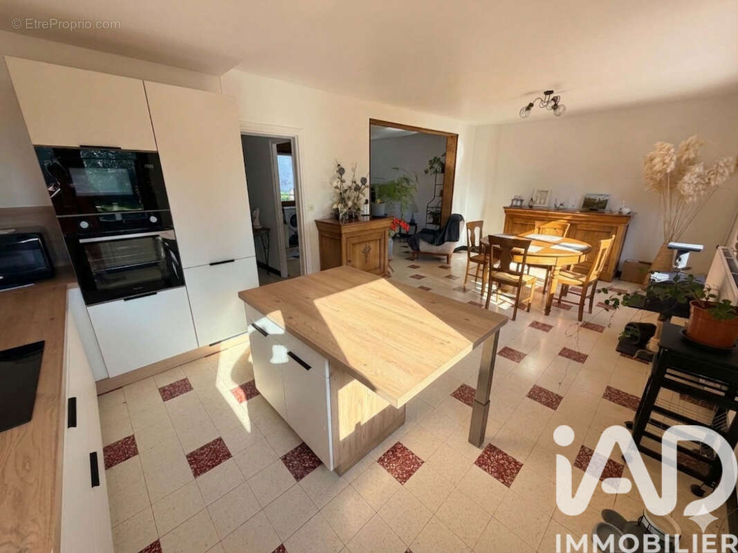 Maison 98 m² à Tilloy-Lez-Cambrai  - photo 4