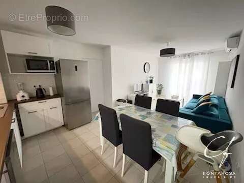 Appartement à ROQUEBRUNE-SUR-ARGENS