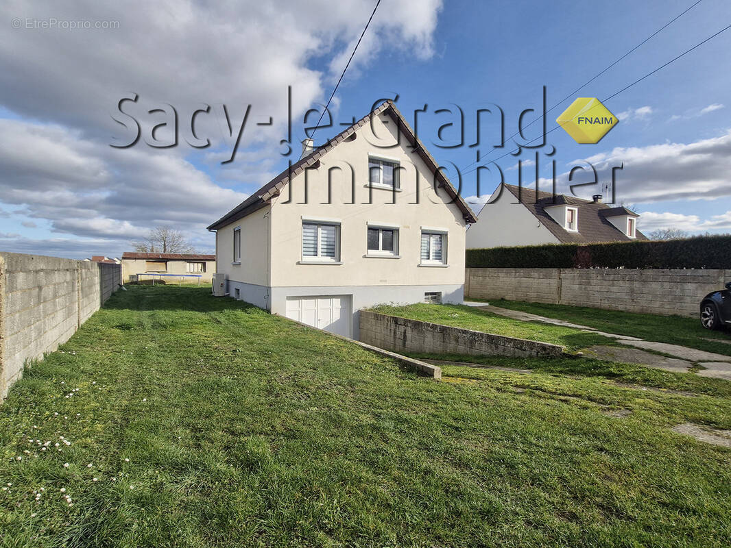 Maison à SACY-LE-GRAND