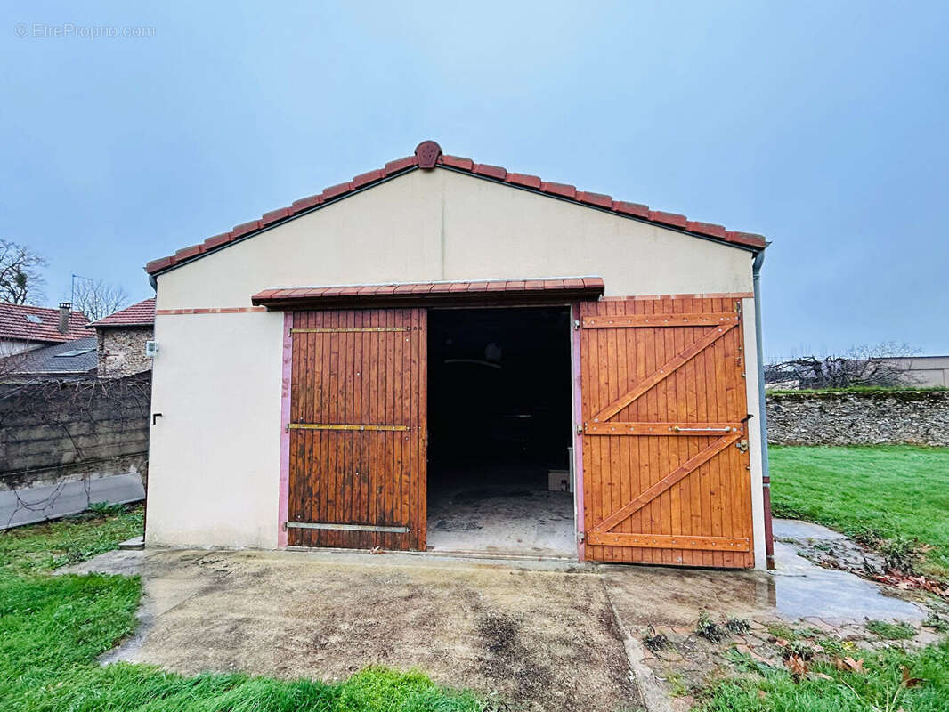 Terrain à LA FERTE-SOUS-JOUARRE