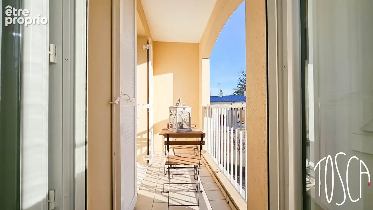 En plein coeur du centre ville  de thiais -  4 pieces - 81 m² - parking - cave - balcon - photo 11