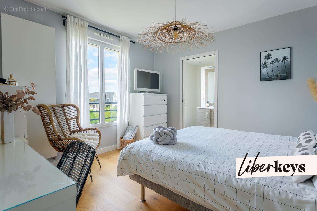 Appartement à SAINT-MAUR-DES-FOSSES