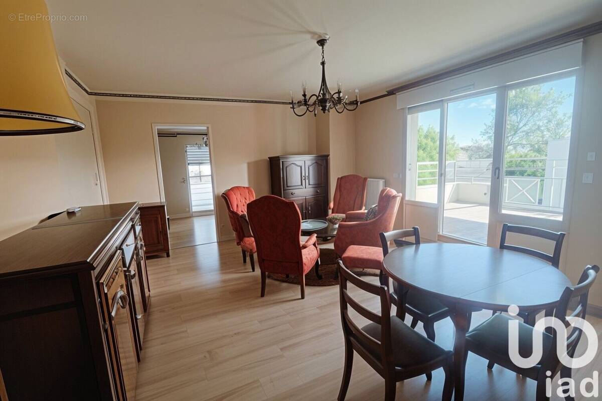 Photo 1 - Appartement à MAINVILLIERS