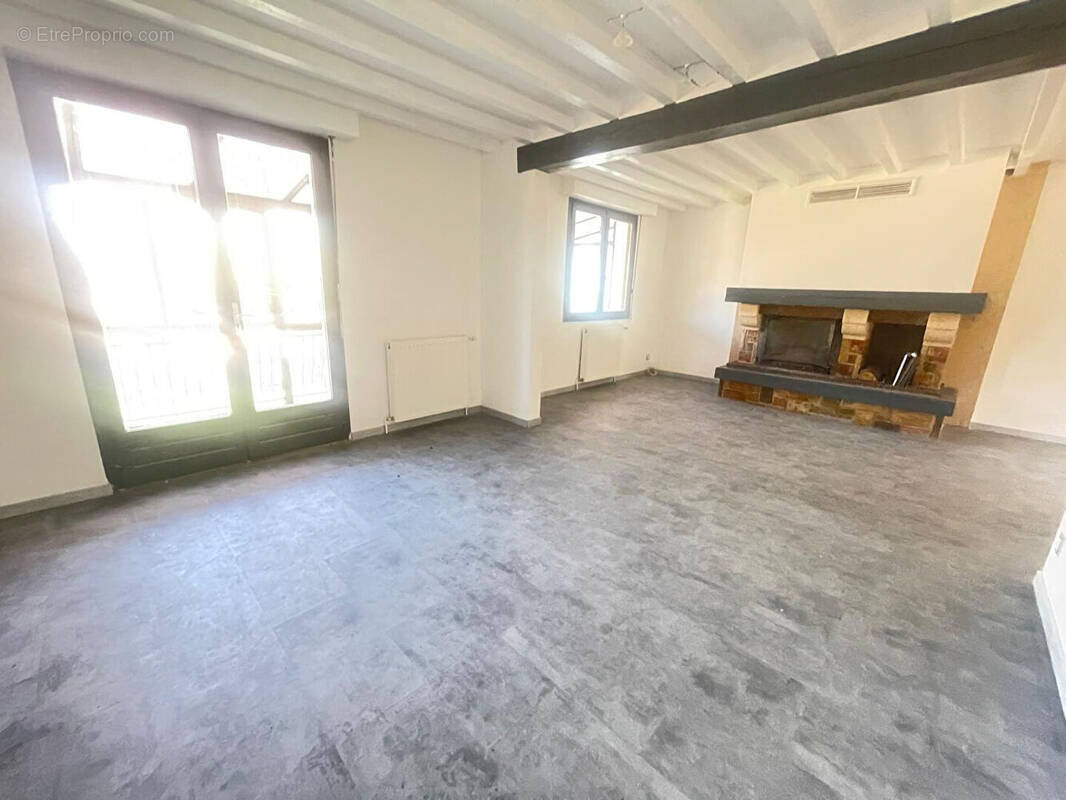 Appartement à RONQUEROLLES