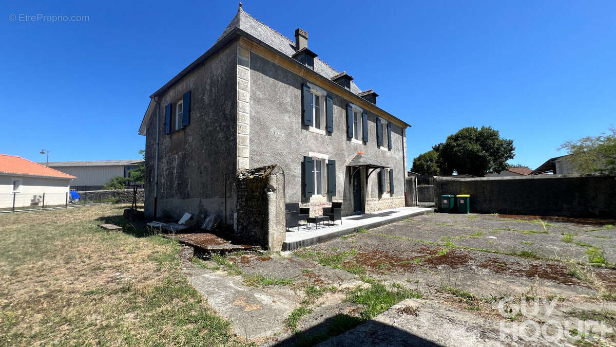 Maison  6 pièce(s) 177 m2 - photo 3