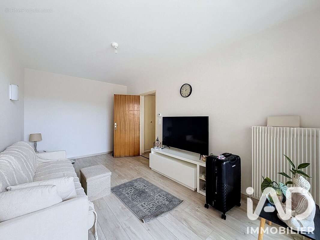 Appartement 47 m² à Millau  - photo 6