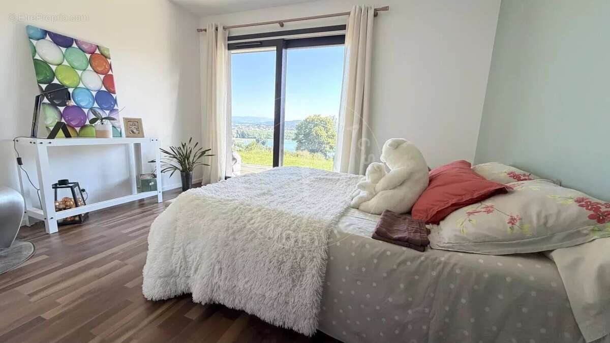 Annecy, superbe villa contemporaine dominant le lac d'Annecy - Terrain détachable - photo 11