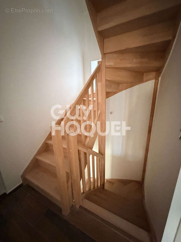 Appartement à BYANS-SUR-DOUBS
