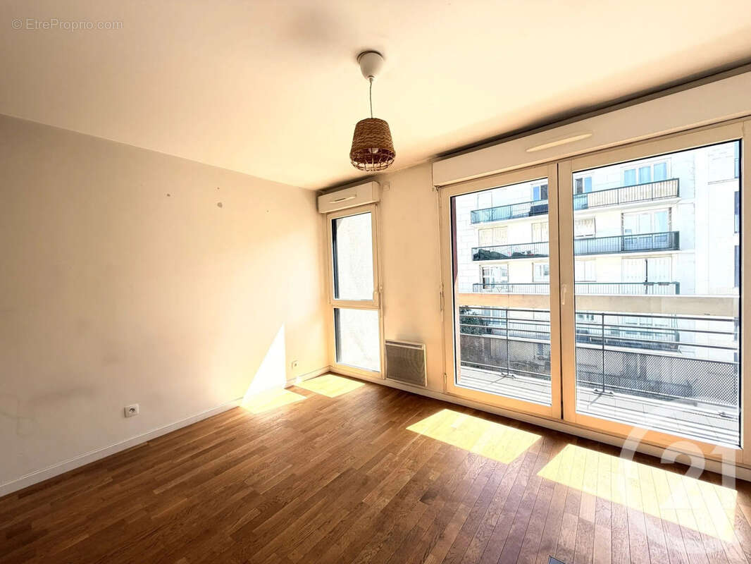 Appartement à MONTROUGE