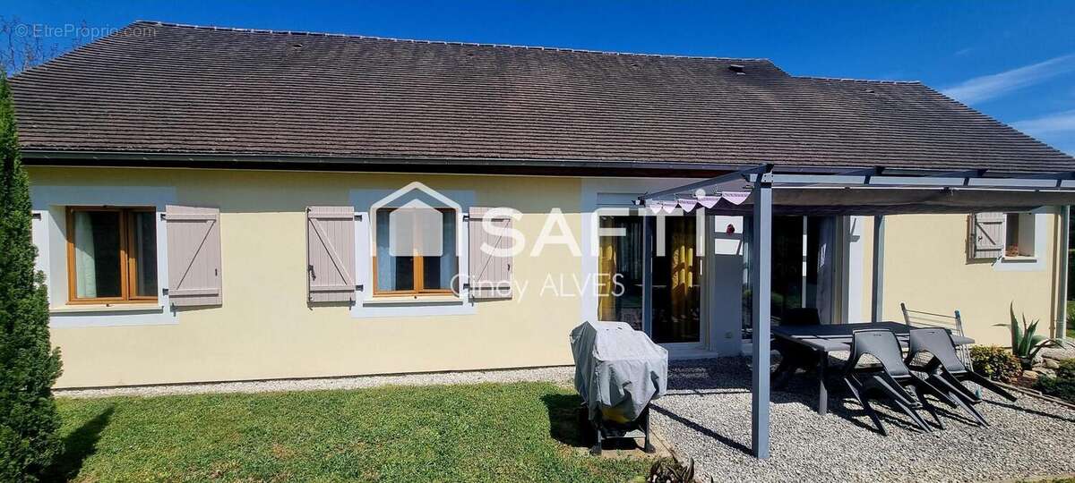 Photo 4 - Maison à MEYRONNE