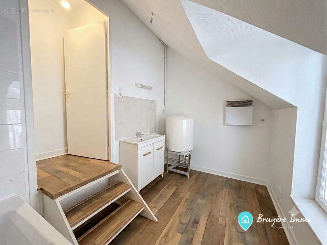 Appartement 261 m² à Conde-Sur-L'escaut  - photo 6