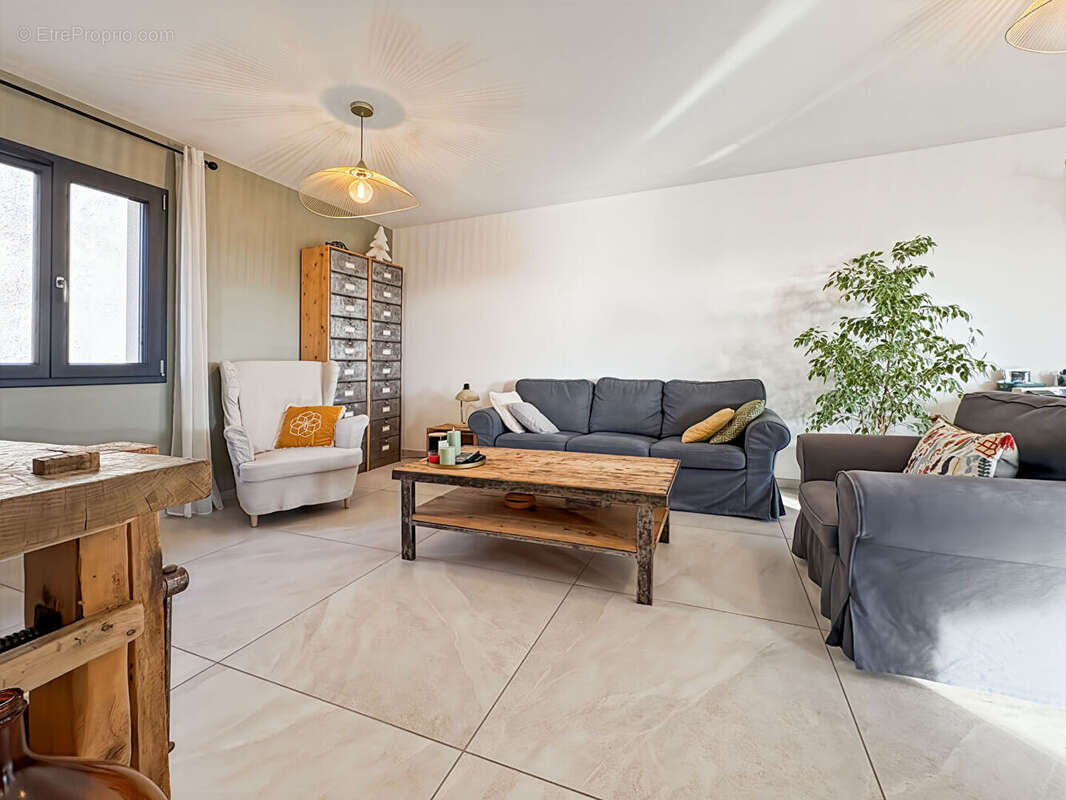 Appartement à LES COTES-D&#039;AREY