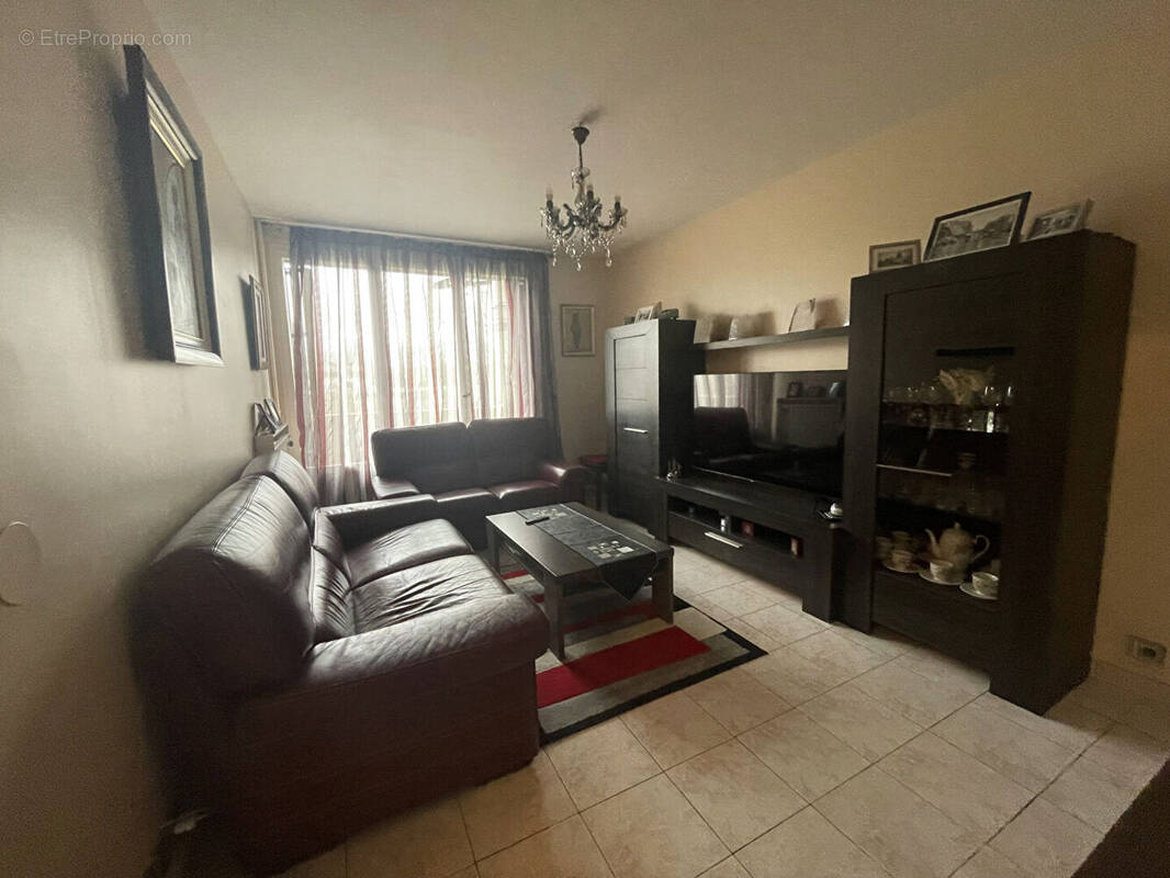 Appartement à EPINAY-SUR-SEINE