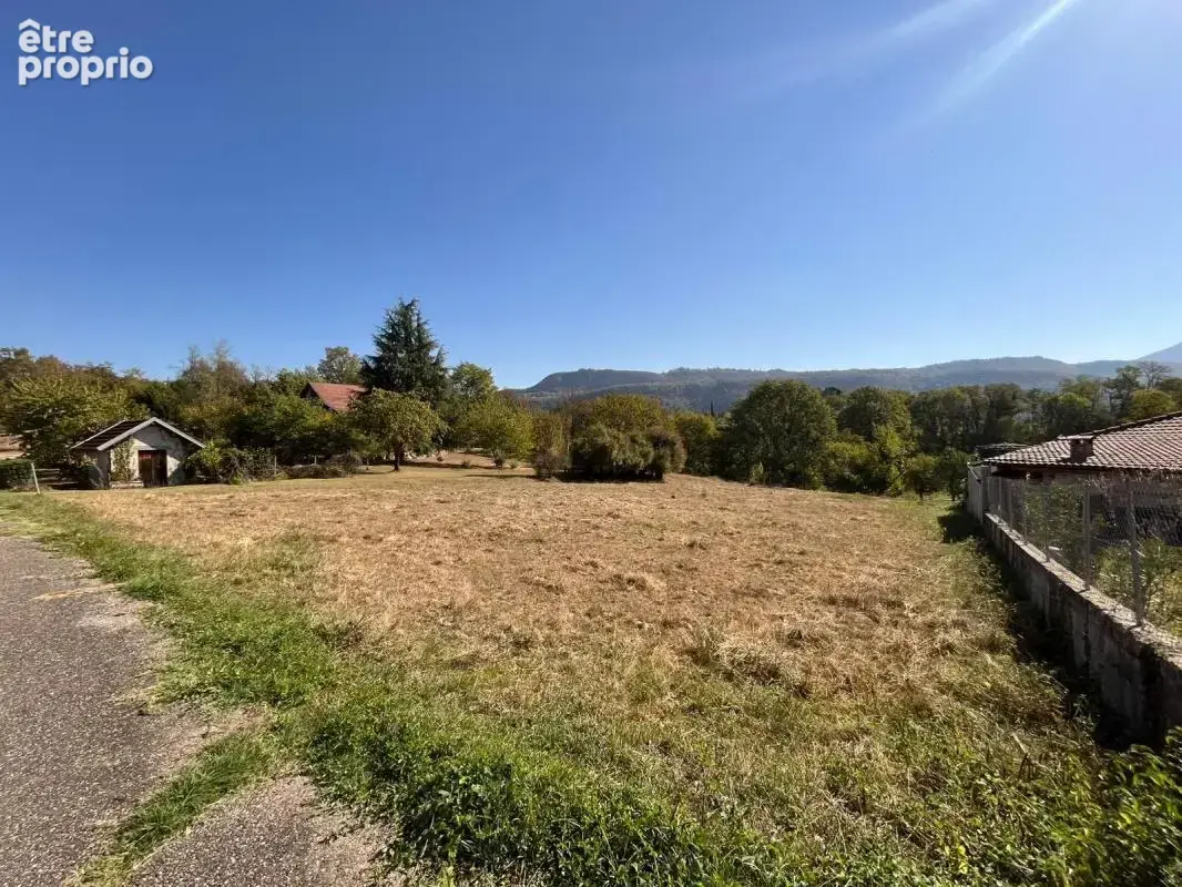 Photo Terrain à Cressin-Rochefort au prix de 130 000€
