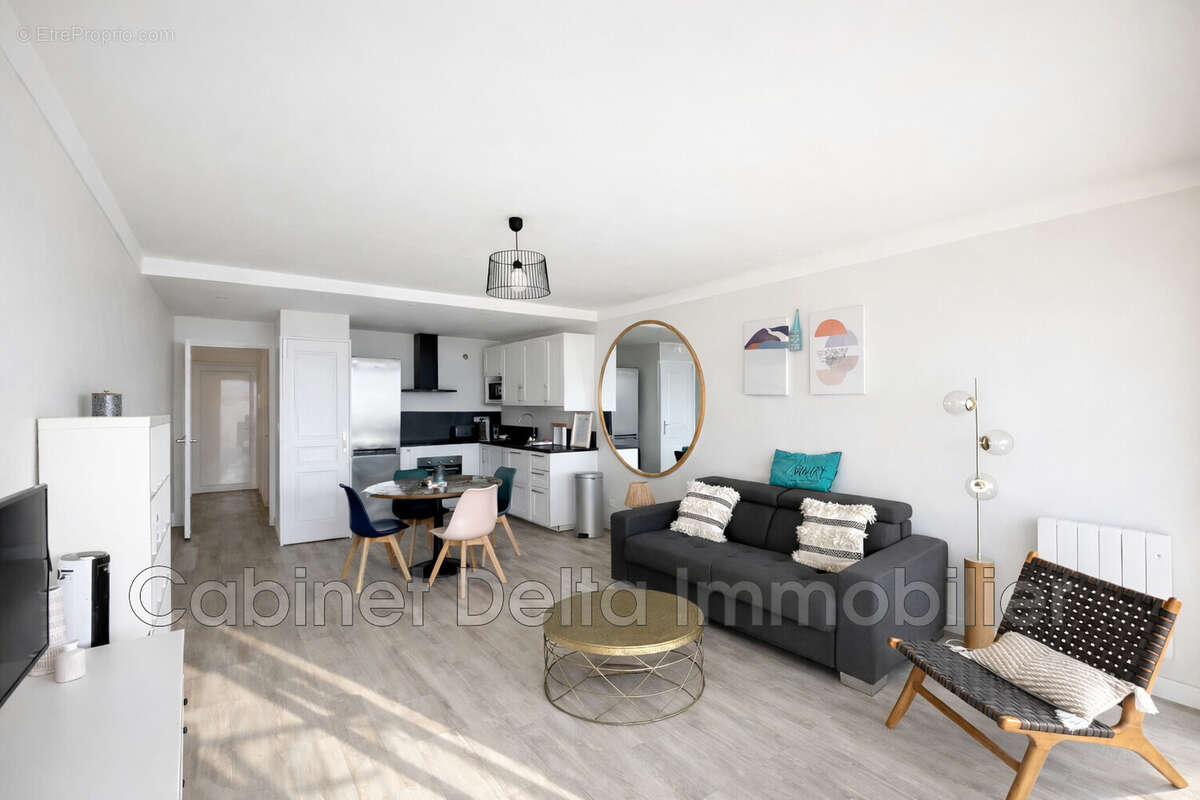 Appartement à SANARY-SUR-MER