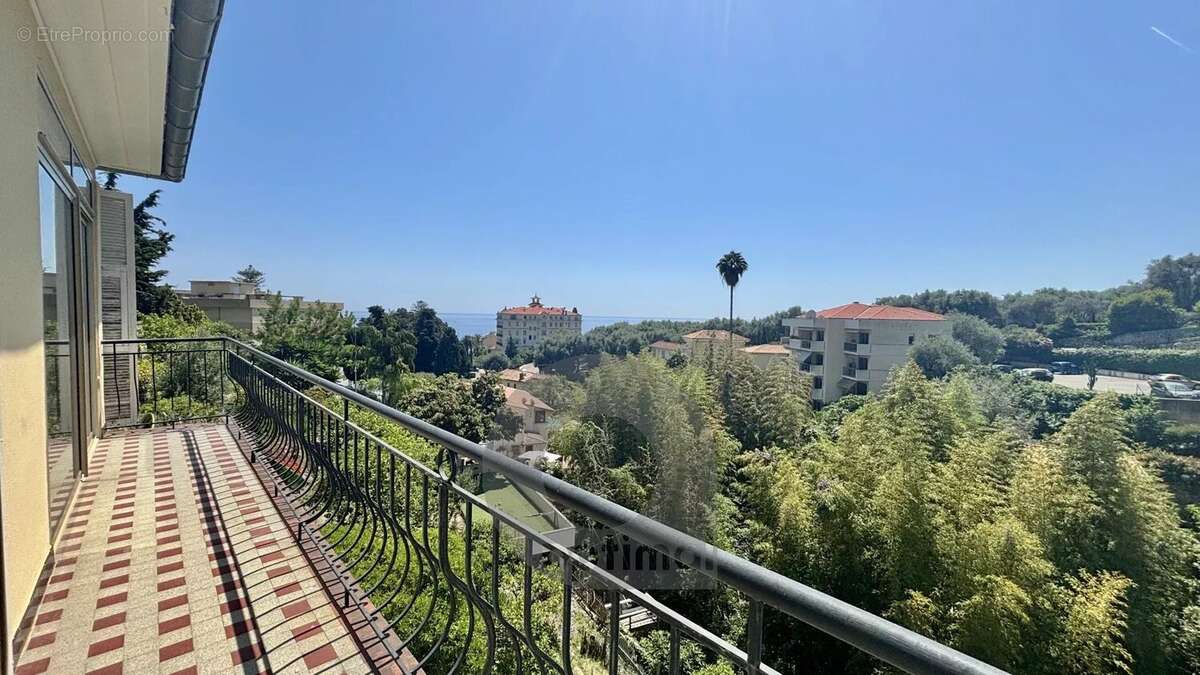 Appartement à MENTON