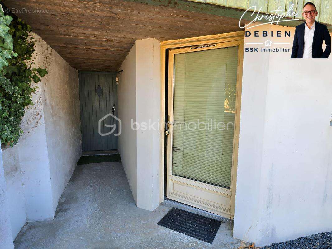 Les brouzils – 73 m² à rénover – terrain constructible 427 m² – garage – double projet possible – - photo 3