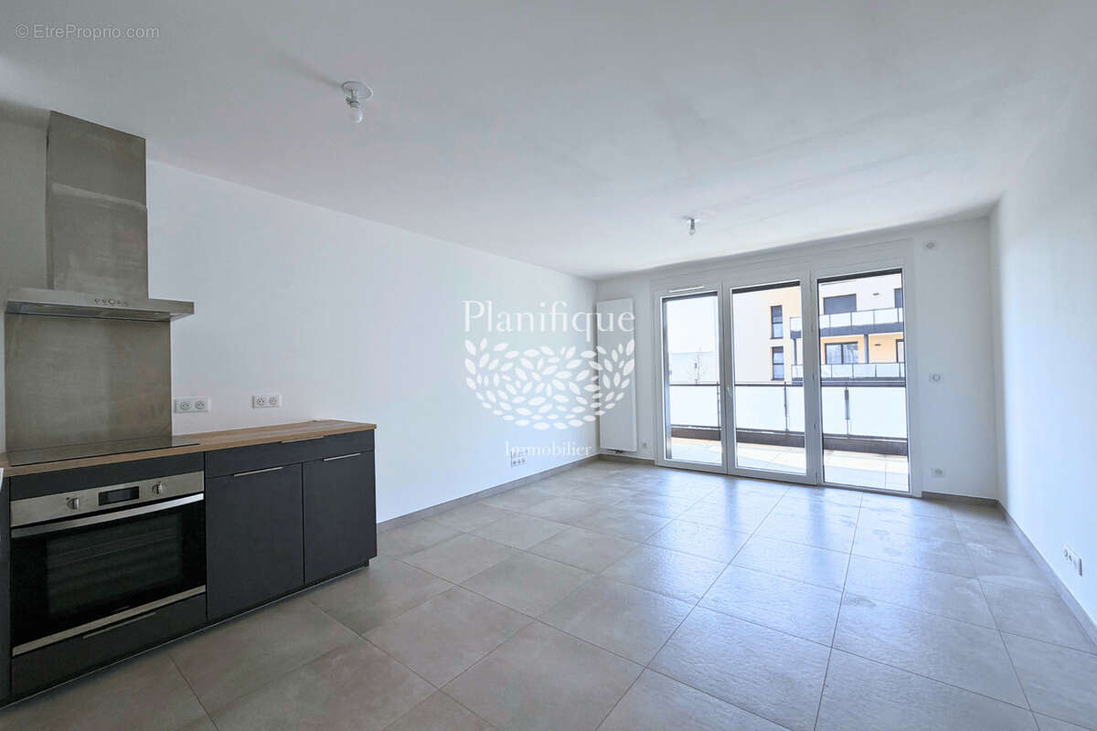 Appartement à FERNEY-VOLTAIRE