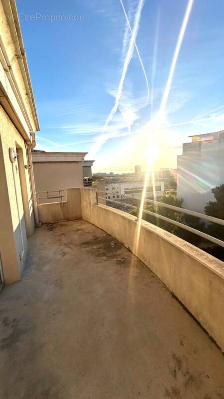 Photo 1 - Appartement à MARSEILLE-10E